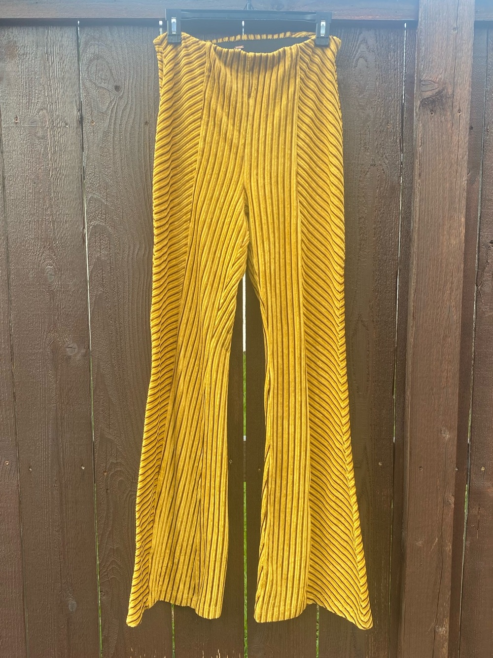 Free People Penny Pull-On Velvet Flared Pants Gold Ribbed Boho Retro Size M - Picture 5 of 13